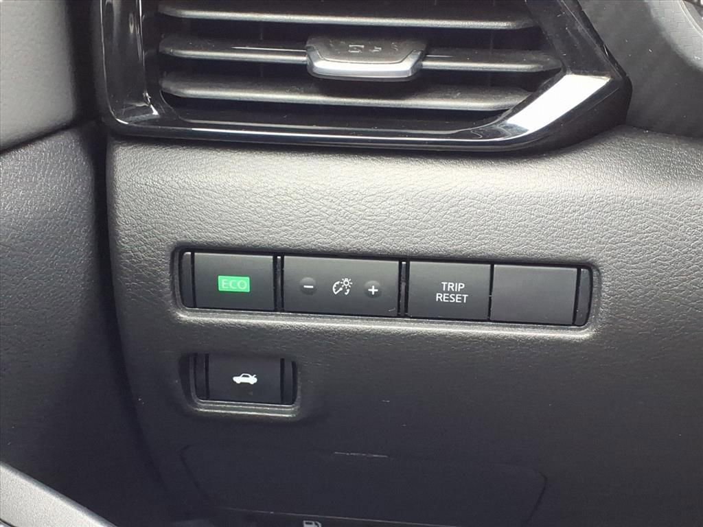 Used 2023 Nissan Sentra SV image 25