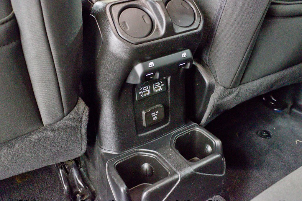 Used 2023 Jeep Gladiator Rubicon w/ LED Lighting Group AWD/4WD image 56