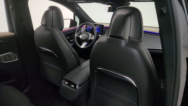 Used 2025 Mercedes-Benz EQE 350+ 4MATIC SUV w/ AMG Line Exterior Package image 38