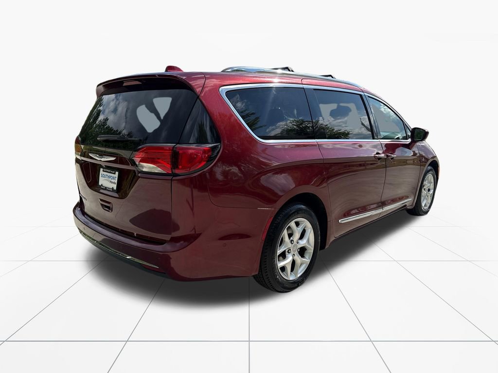 Used 2020 Chrysler Pacifica Touring-L Plus w/ Tire & Wheel Group image 9