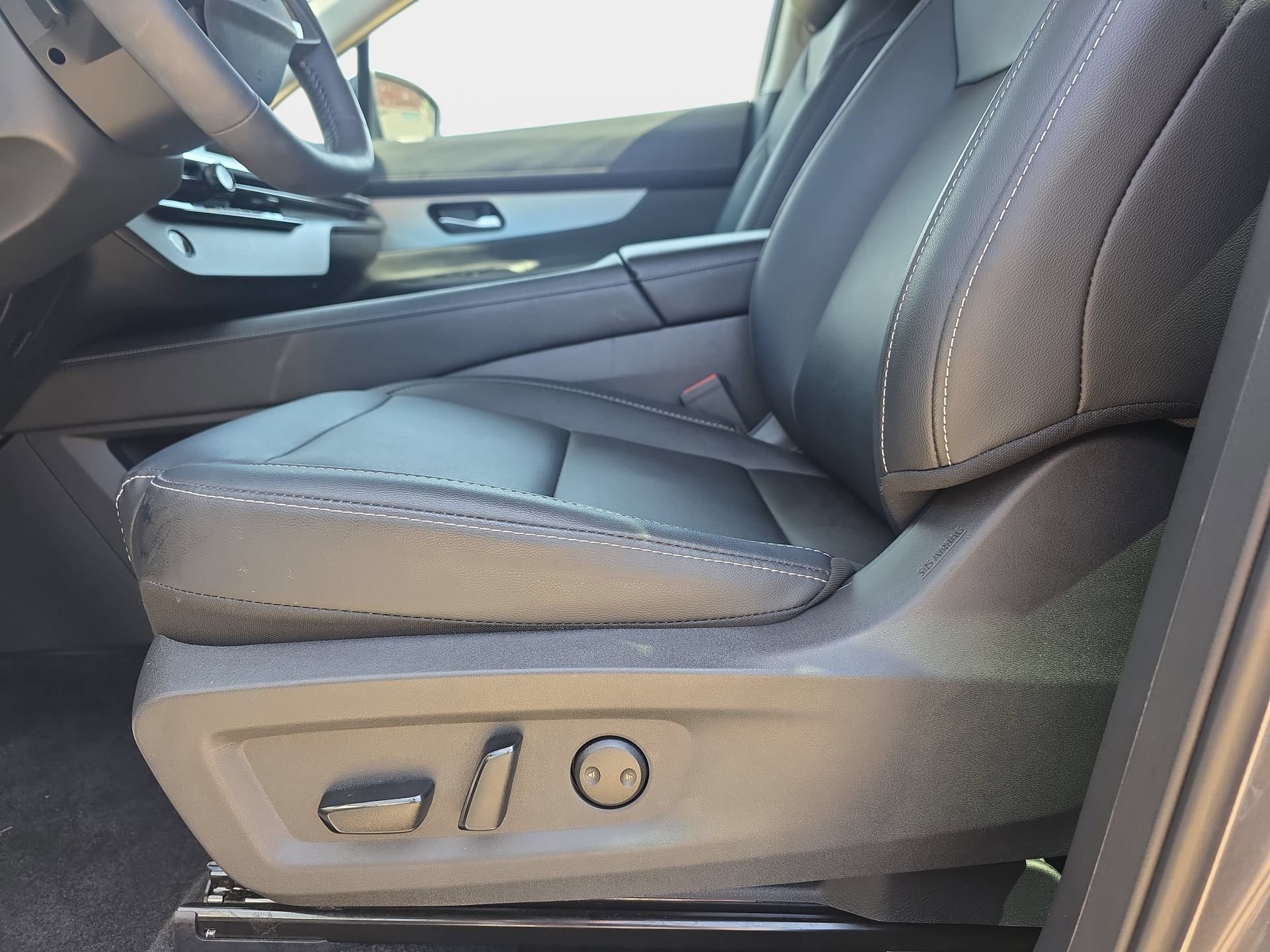 Used 2025 Nissan Murano SL w/ Cargo Package AWD/4WD image 28
