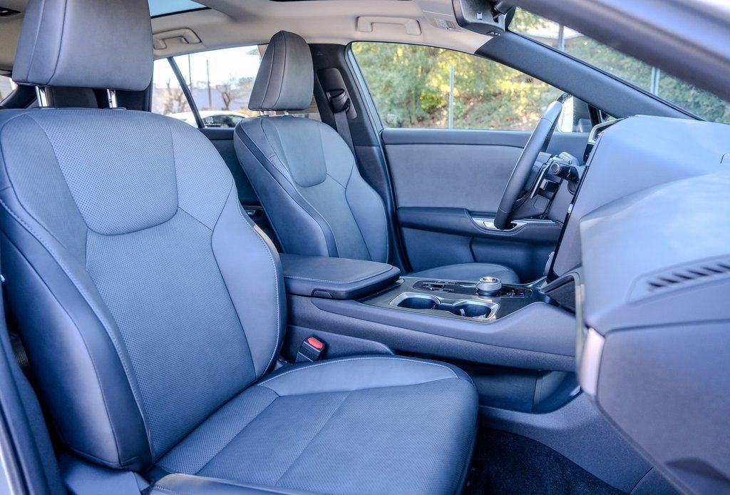 Used 2024 Lexus RZ 300e Premium w/ Accessory Package (Z1) image 21