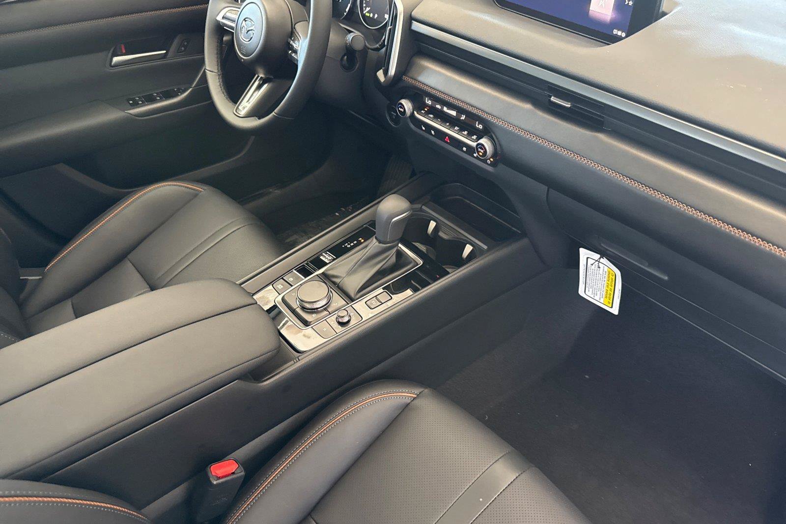 New 2026 MAZDA CX-50 AWD 2.5 Hybrid w/ Premium Pkg image 17