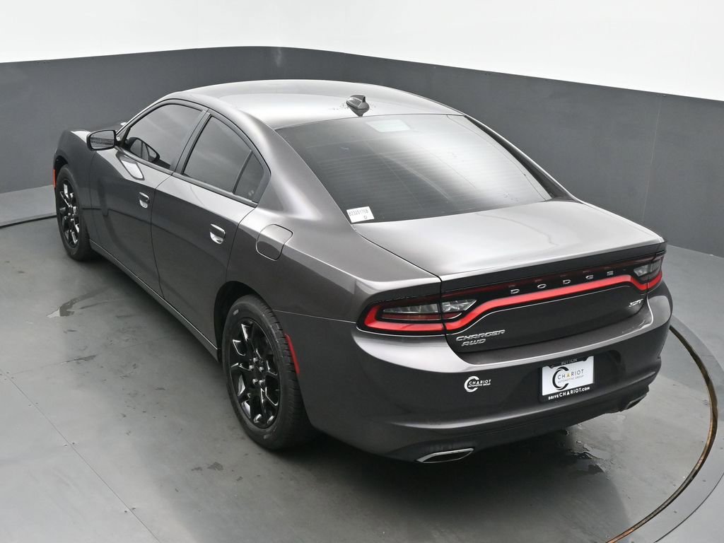 Used 2017 Dodge Charger SXT AWD/4WD image 38