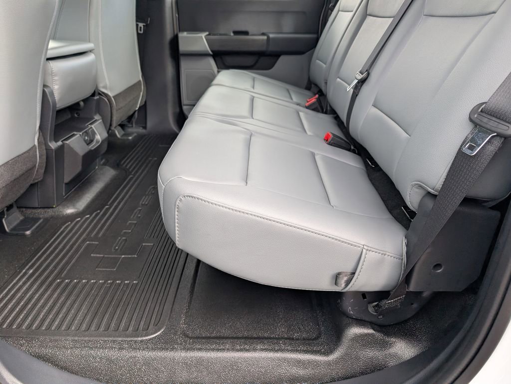 New 2026 Ford F250 XL w/ XL Chrome Package image 6