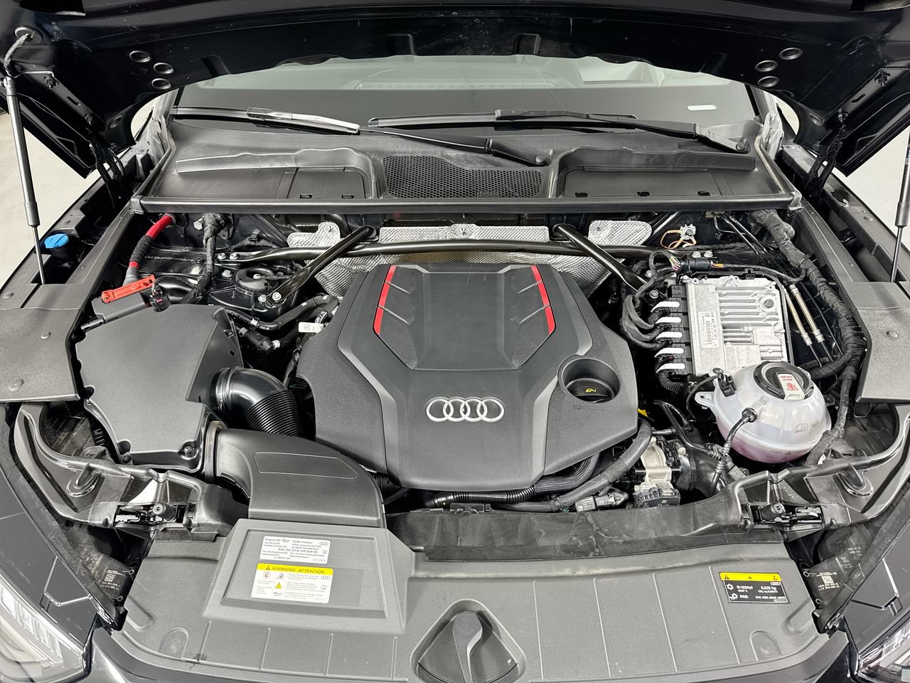 Used 2023 Audi SQ5 Prestige AWD/4WD image 30