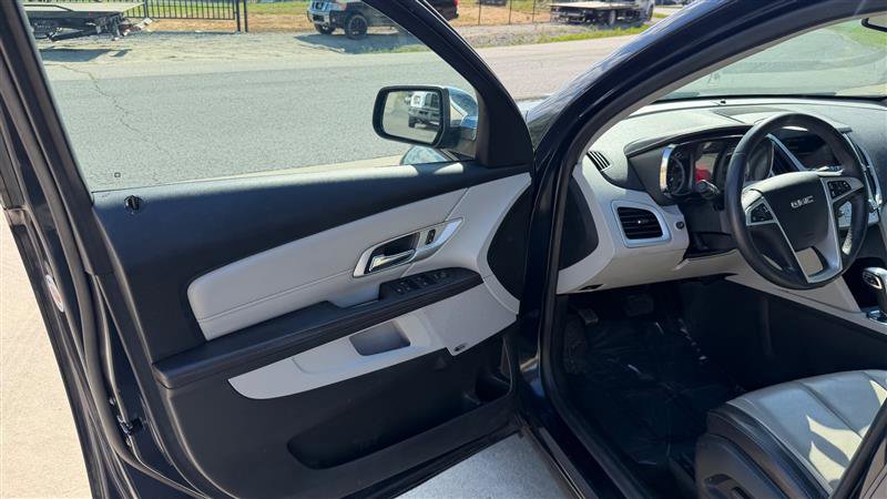 Used 2015 GMC Terrain SLT w/ Chrome Edition FWD image 9