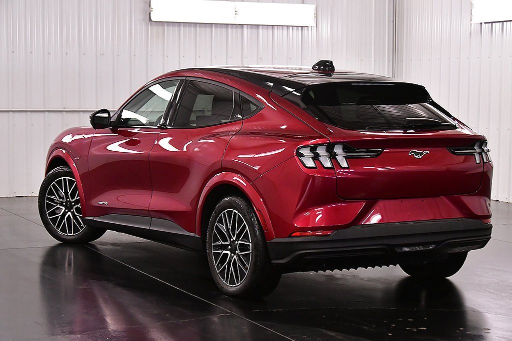 Used 2025 Ford Mustang Mach-E Premium image 5