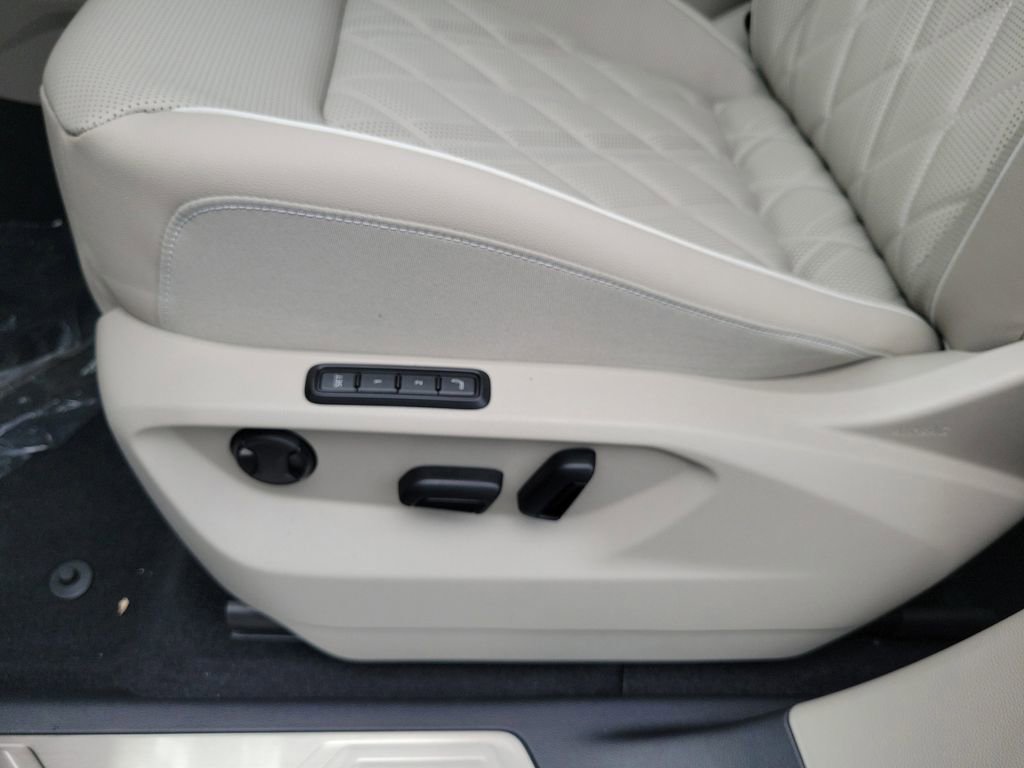 New 2026 Volkswagen Atlas SEL Premium R-Line image 21