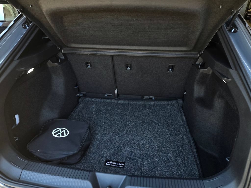 Used 2024 Volkswagen ID.4 2WD image 23