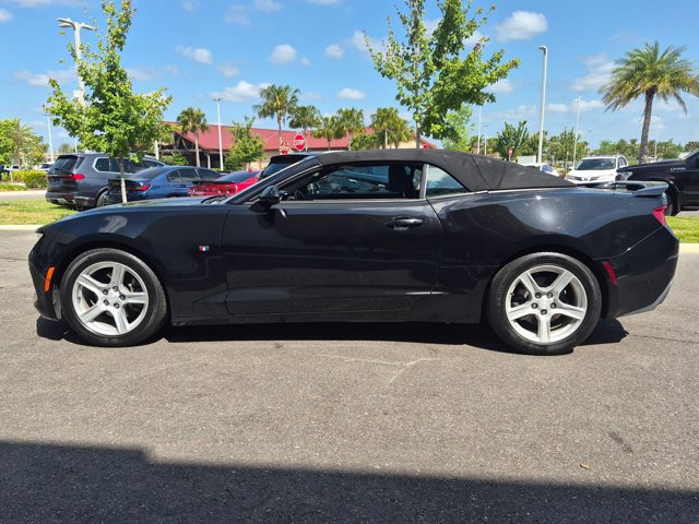 Used 2016 Chevrolet Camaro LT RWD image 5