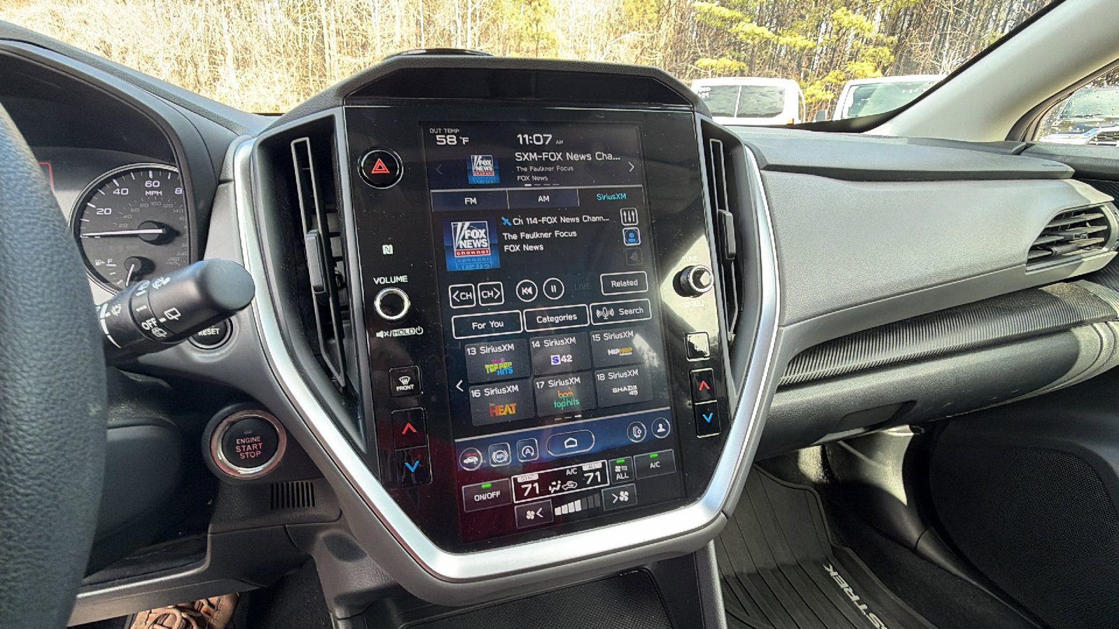 Used 2024 Subaru Crosstrek 2.0i Premium image 31