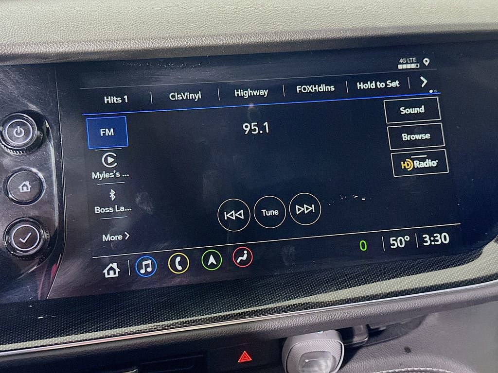 Used 2023 Buick Envision Essence w/ Technology Package I image 30