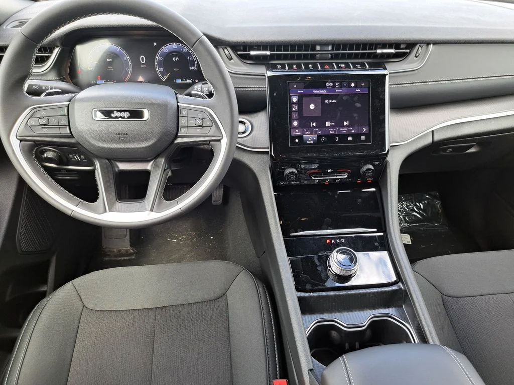 New 2026 Jeep Grand Cherokee Laredo RWD image 18