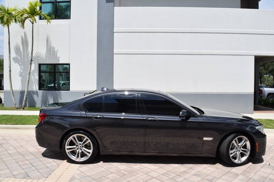 Used 2015 BMW 750i RWD image 7
