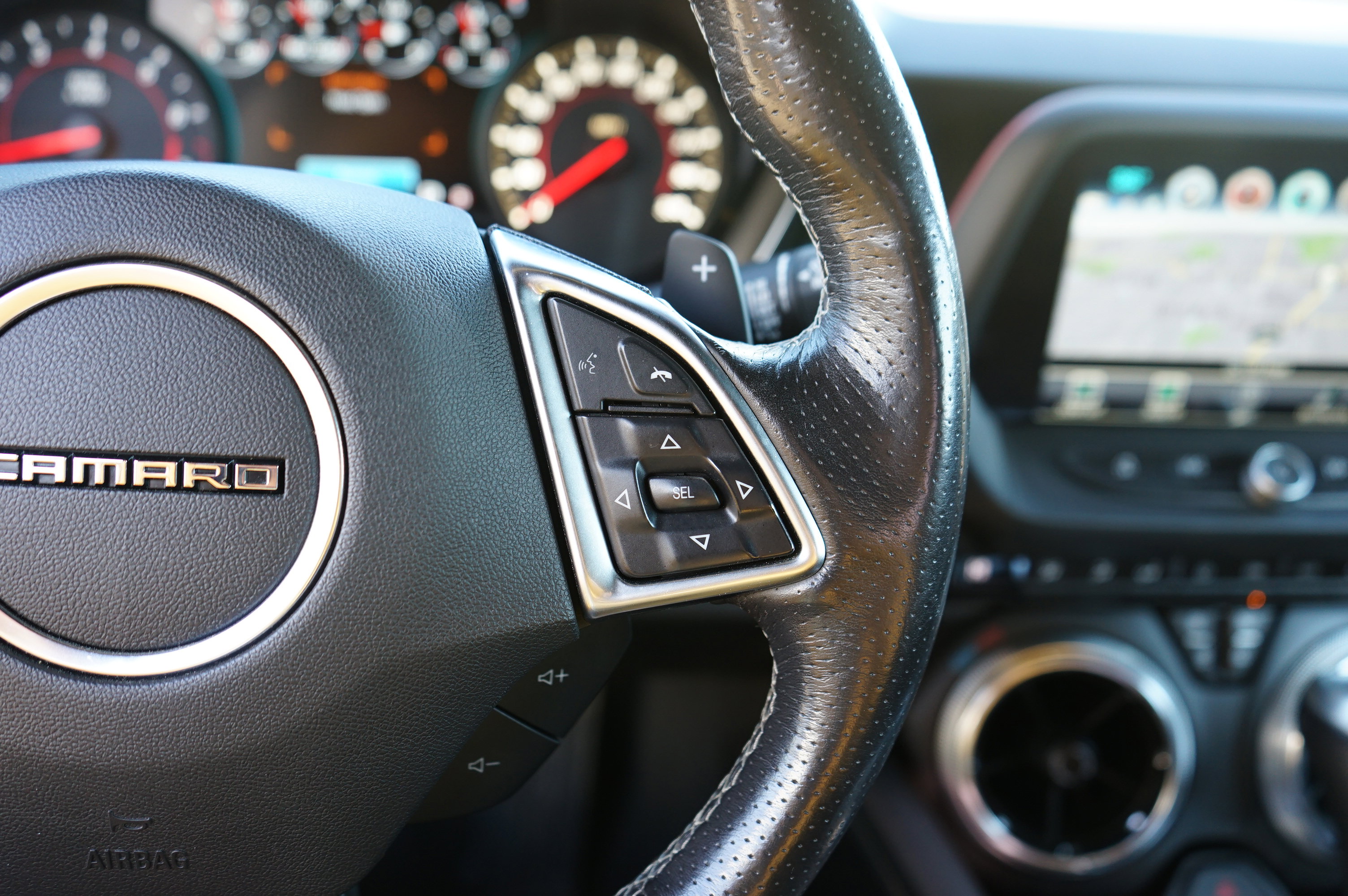 Used 2018 Chevrolet Camaro SS image 35