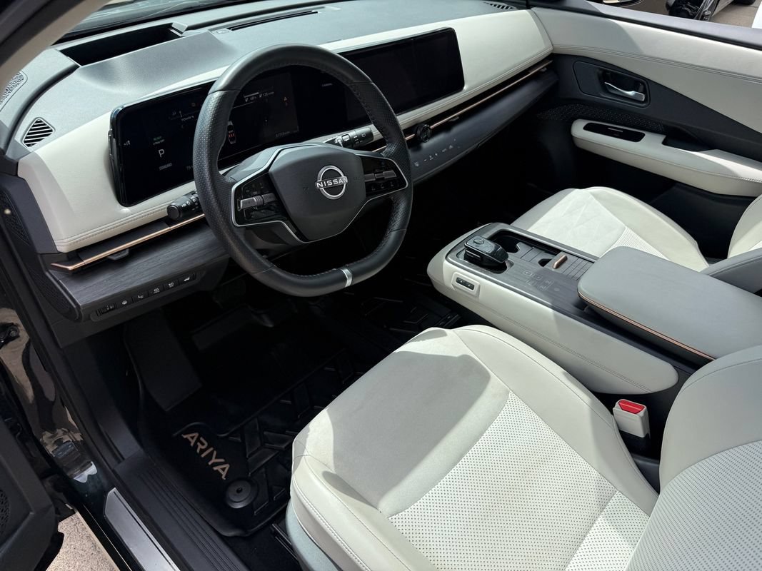 Used 2023 Nissan Ariya FWD image 24