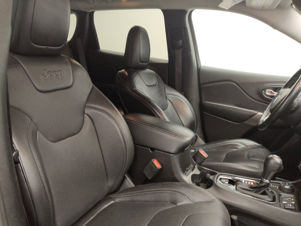 Used 2019 Jeep Cherokee Limited AWD/4WD image 21