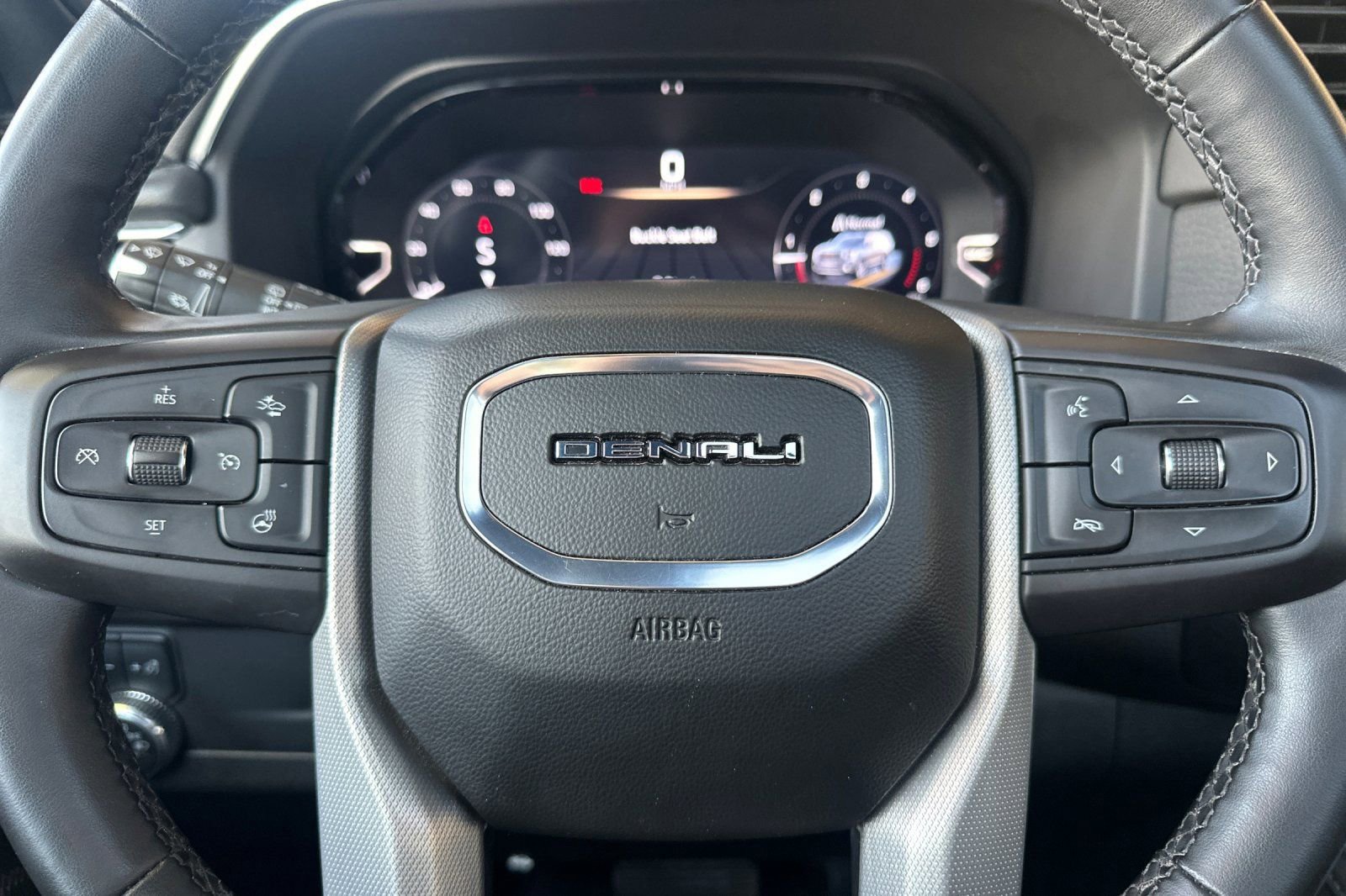 Certified 2023 GMC Yukon XL Denali image 27