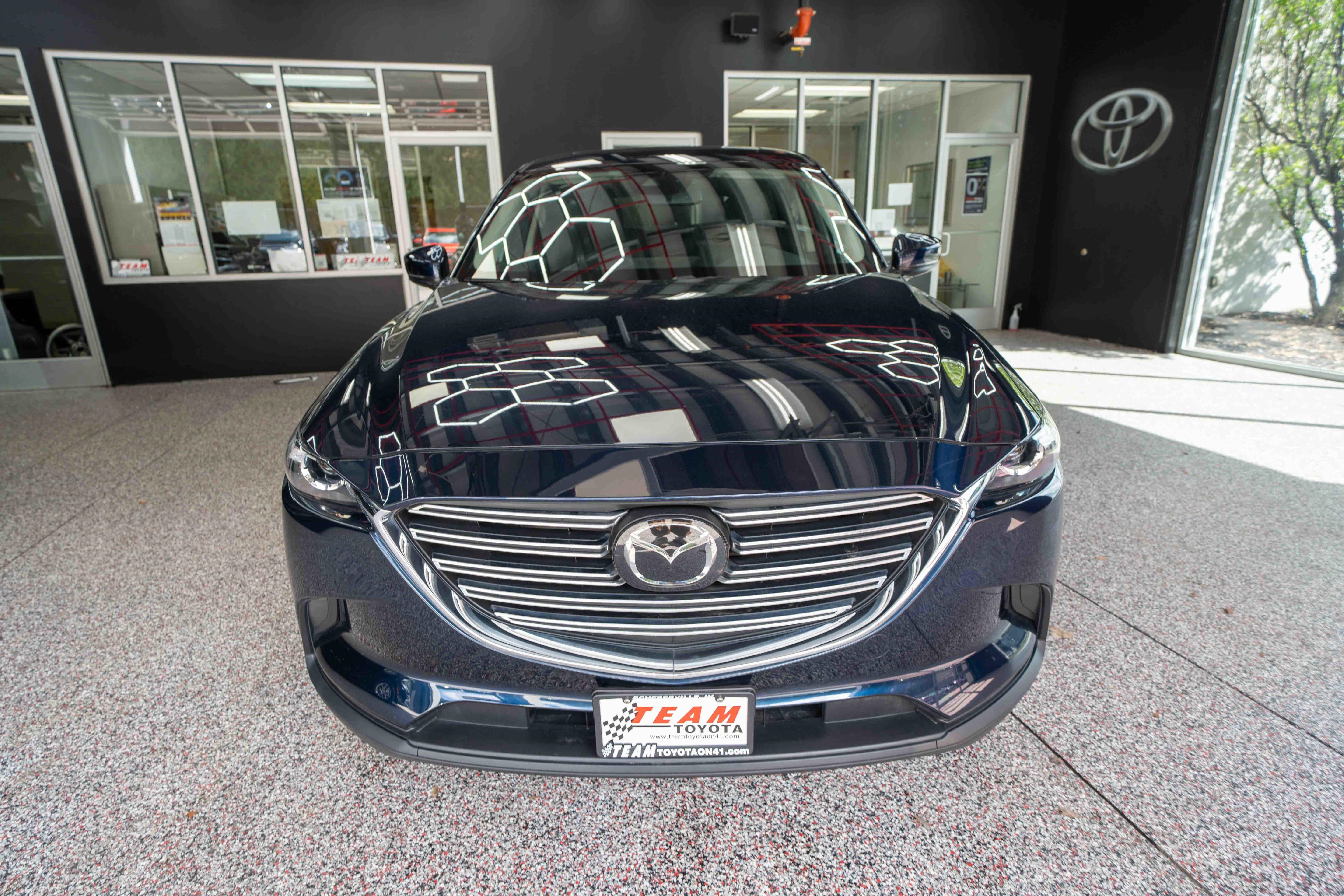 Used 2023 MAZDA CX-9 Touring image 6