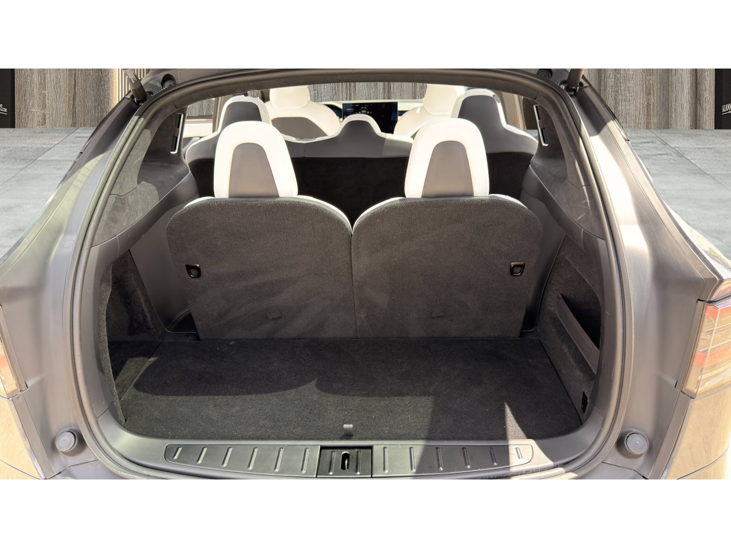 Used 2023 Tesla Model X AWD/4WD image 35