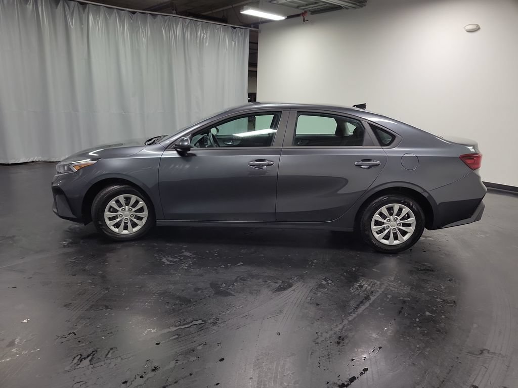 Used 2024 Kia Forte LX FWD image 5