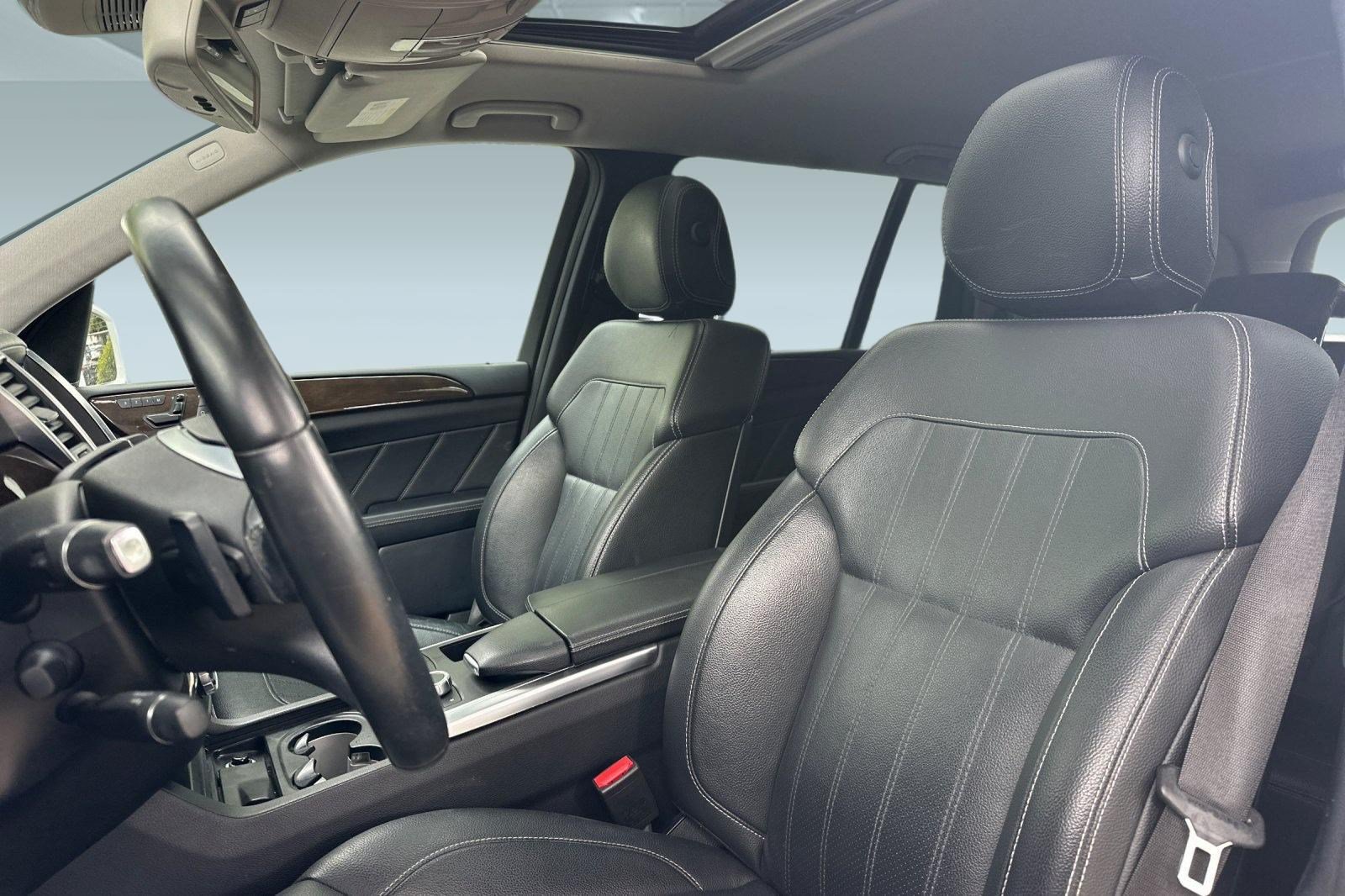 Used 2015 Mercedes-Benz GL 450 4MATIC image 5