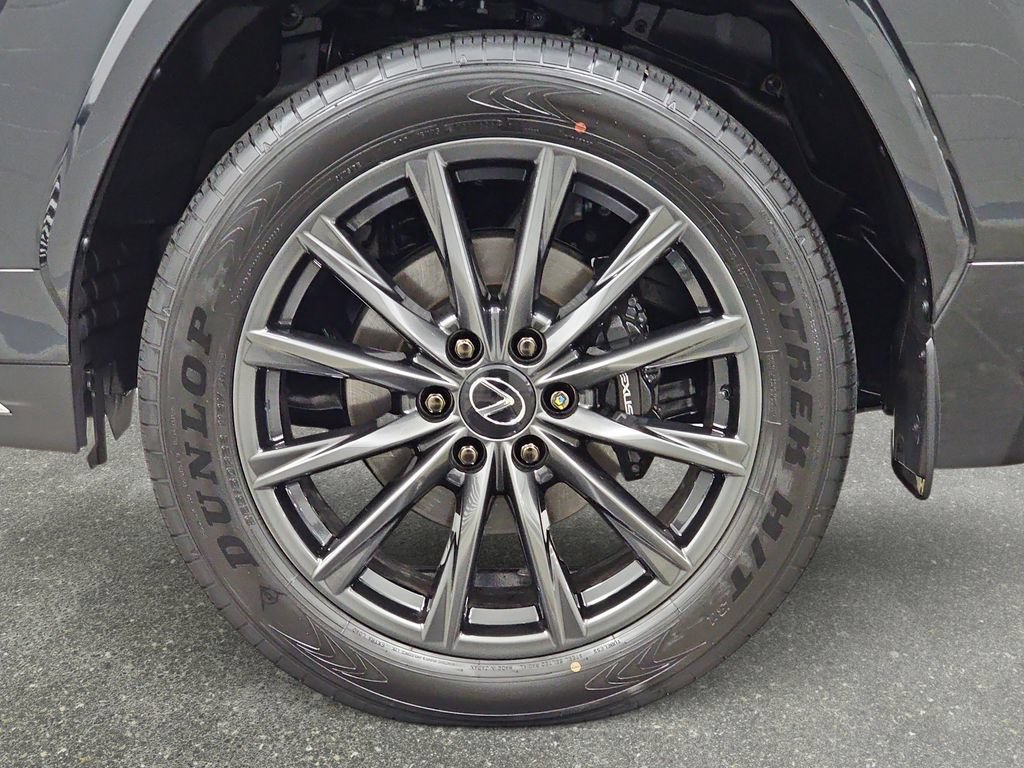 New 2026 Lexus LX 600 F Sport w/ Accessory Package (Z1) AWD/4WD image 31