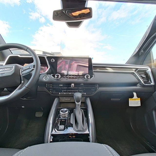 New 2026 GMC Canyon Elevation w/ Convenience Package image 17