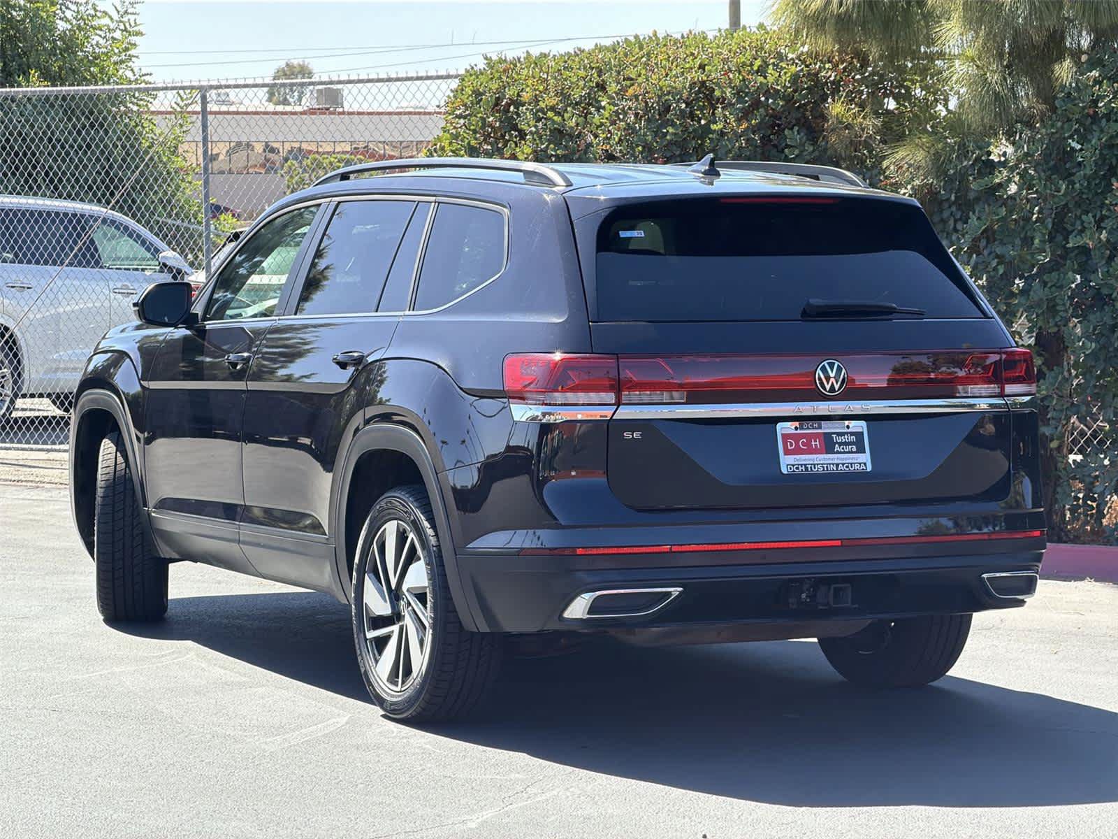 Used 2024 Volkswagen Atlas SE FWD image 5