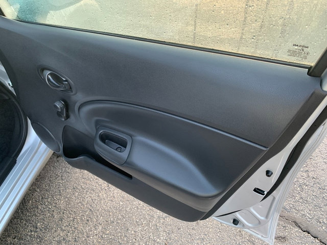 Used 2015 Nissan Versa Note S Plus FWD image 14