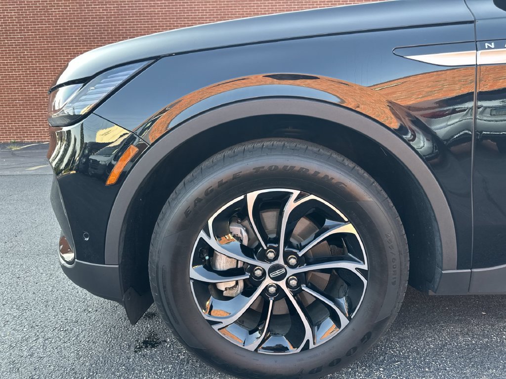 Certified 2024 Lincoln Nautilus Premier AWD/4WD image 18