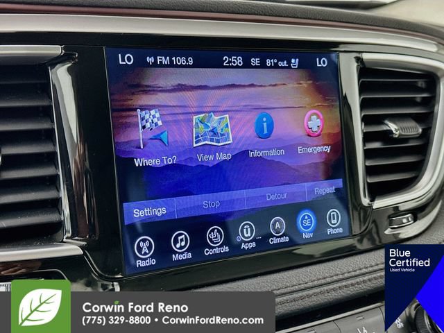 Used 2017 Chrysler Pacifica Limited FWD image 17