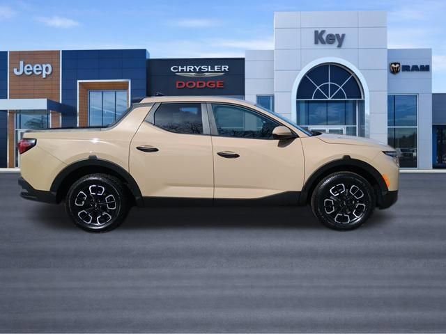 Used 2023 Hyundai Santa Cruz SE w/ Cargo Package image 7