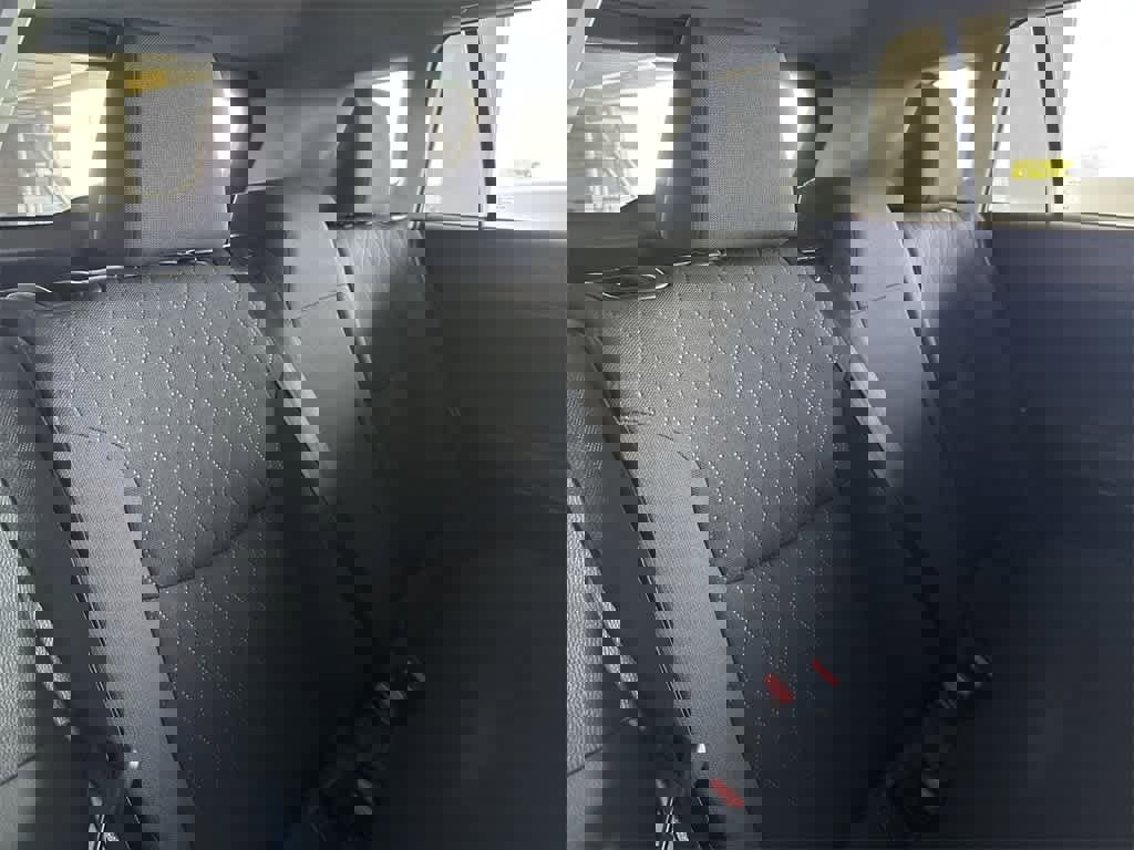 Used 2022 Toyota Corolla Cross LE image 26