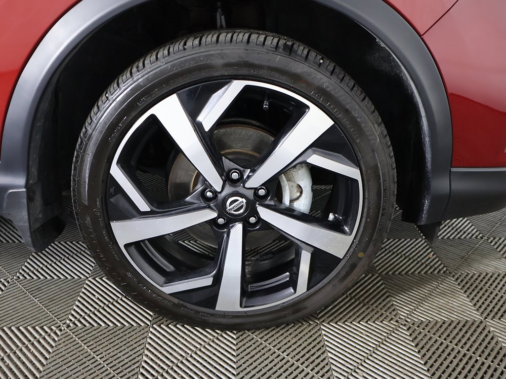 Used 2022 Nissan Rogue Sport SL w/ Premium Package image 23