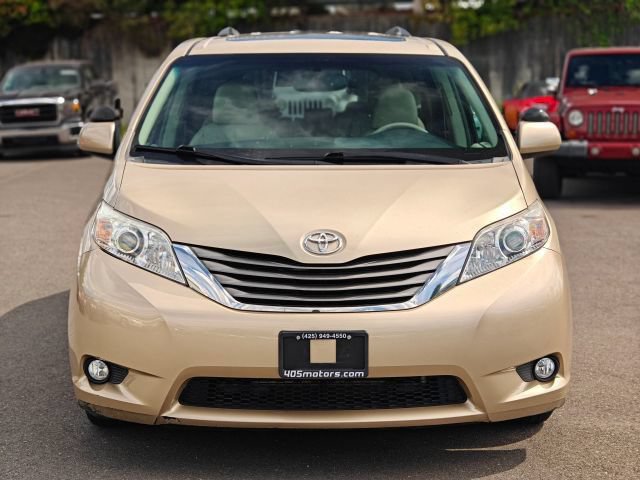 Used 2011 Toyota Sienna XLE w/ XLE Navigation Pkg FWD image 2