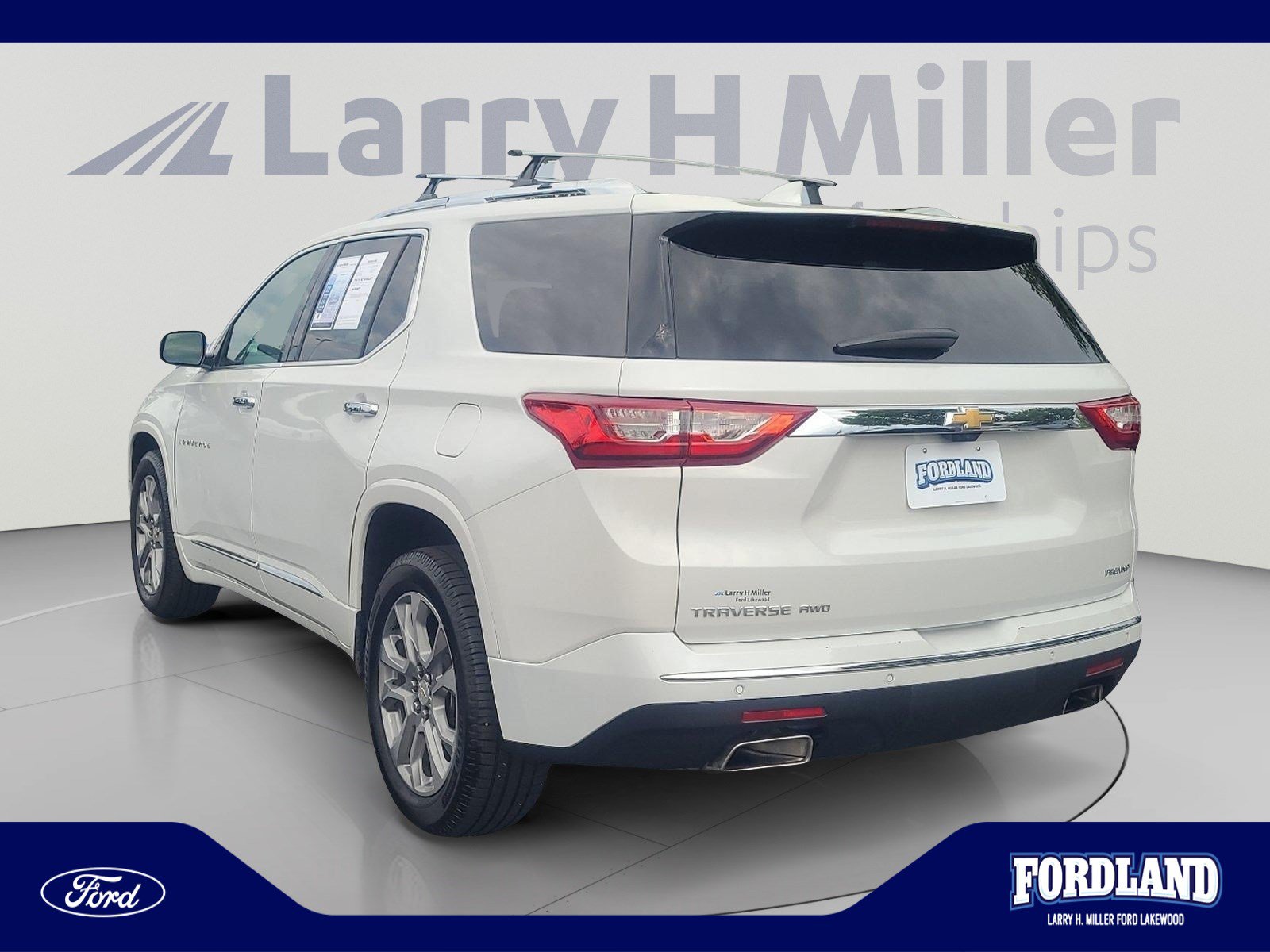 Used 2019 Chevrolet Traverse Premier w/ LPO, Floor Liner Package AWD/4WD image 3