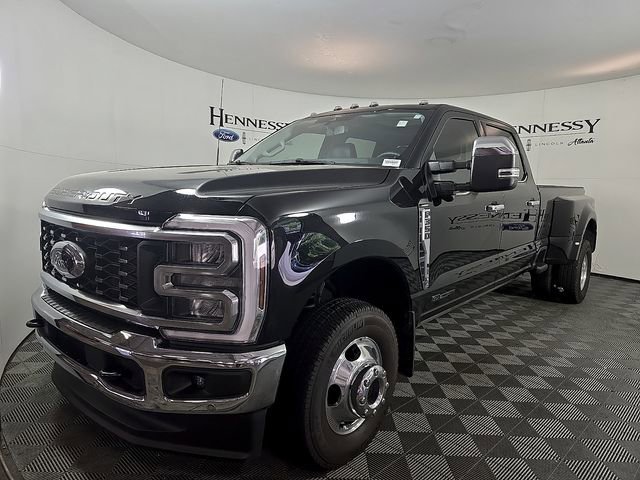 Used 2025 Ford F350 Lariat w/ Lariat Ultimate Package AWD/4WD image 2