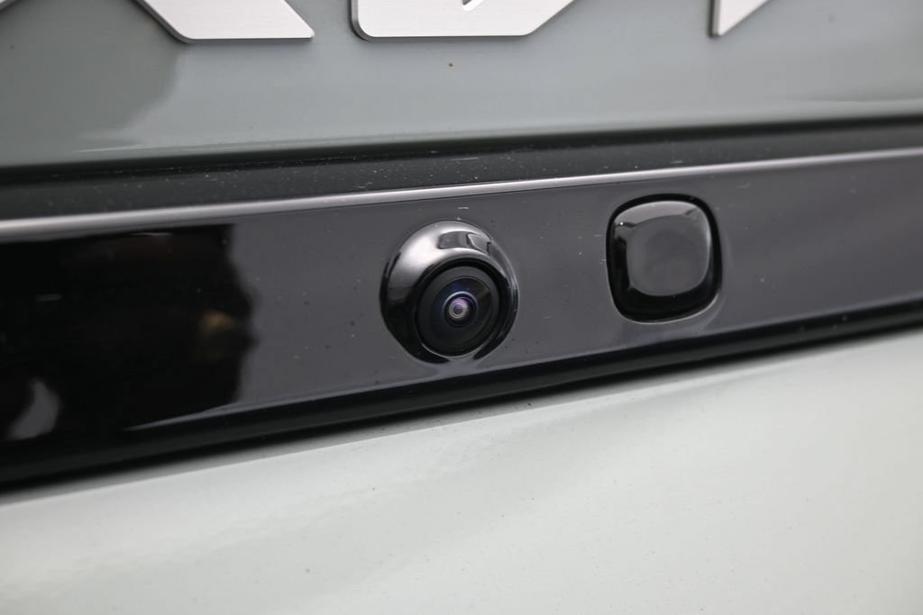 Used 2025 Kia K4 FWD image 32