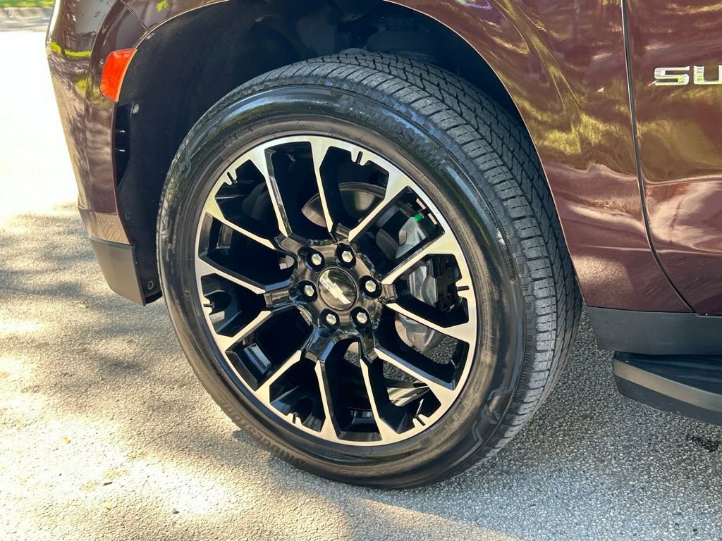 Used 2022 Chevrolet Suburban LT w/ Max Trailering Package image 25