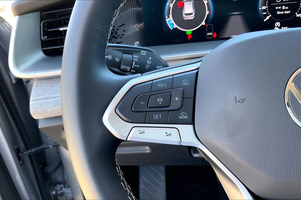 Certified 2025 Volkswagen Tiguan S image 18