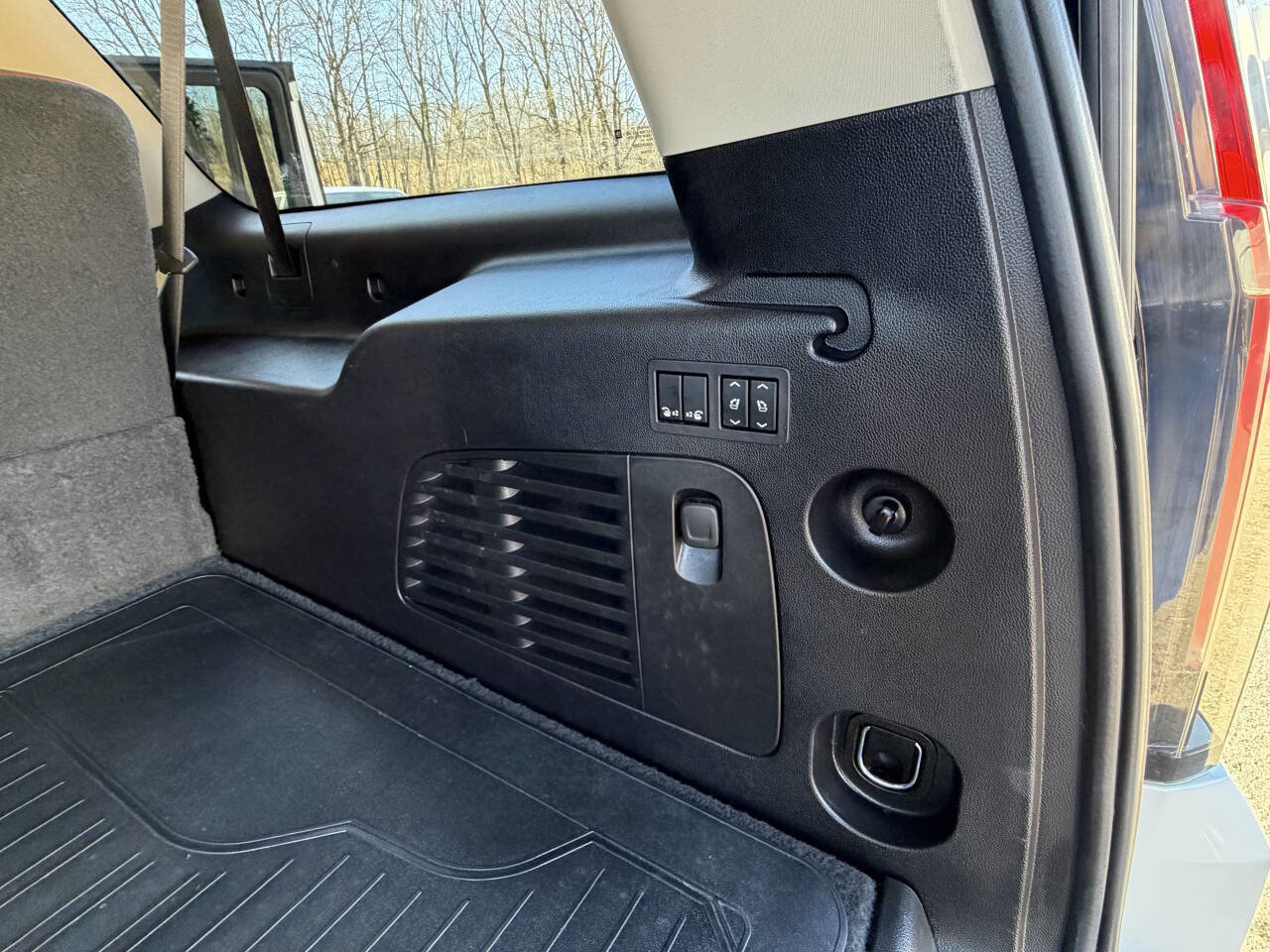 Used 2019 Cadillac Escalade ESV Luxury image 50