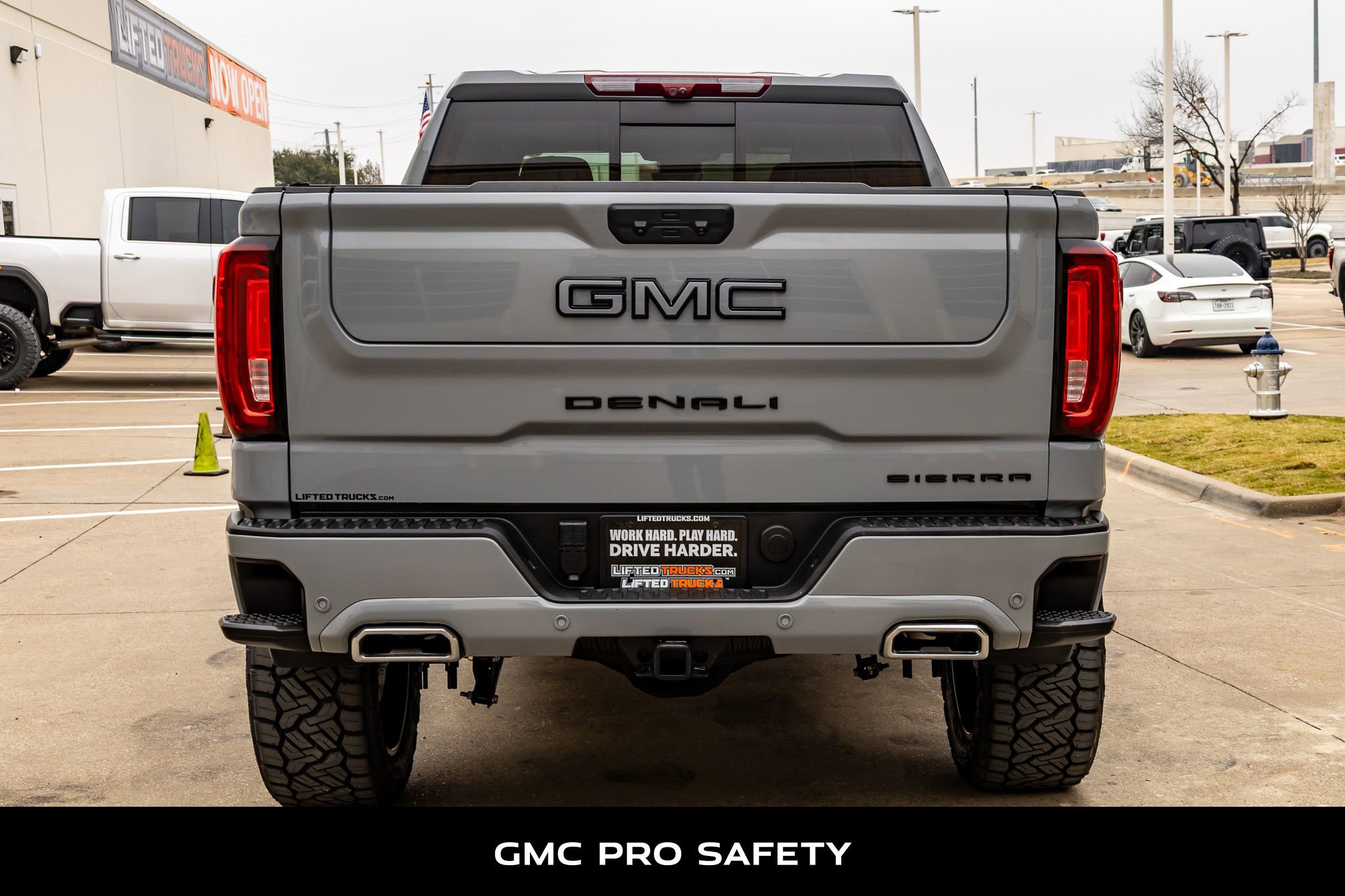 Used 2025 GMC Sierra 1500 Denali Ultimate image 8