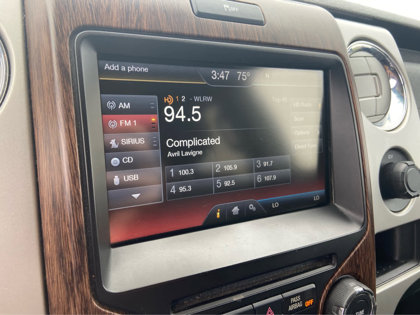 Used 2014 Ford F150 Lariat w/ Equipment Group 502A Luxury image 25