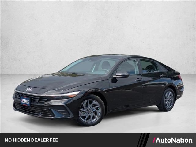 Used 2024 Hyundai Elantra Blue
