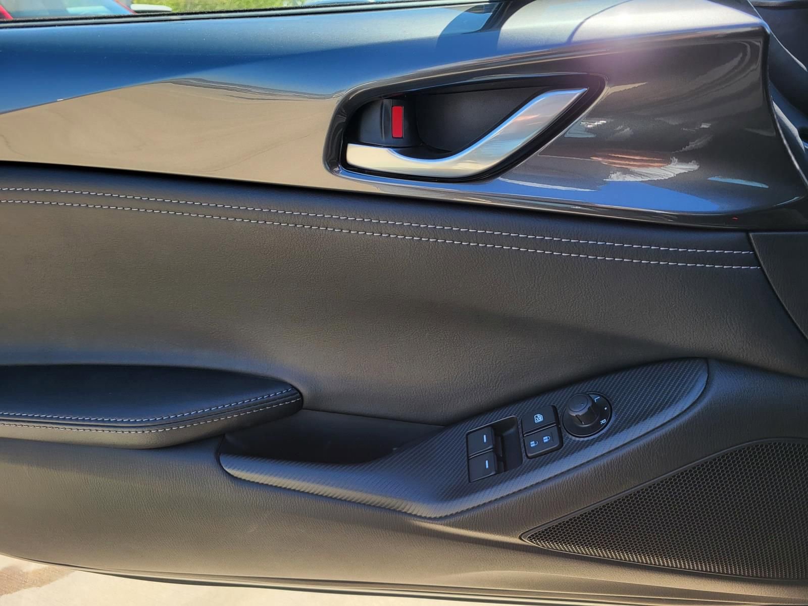 New 2026 MAZDA MX-5 Miata RF Grand Touring image 10