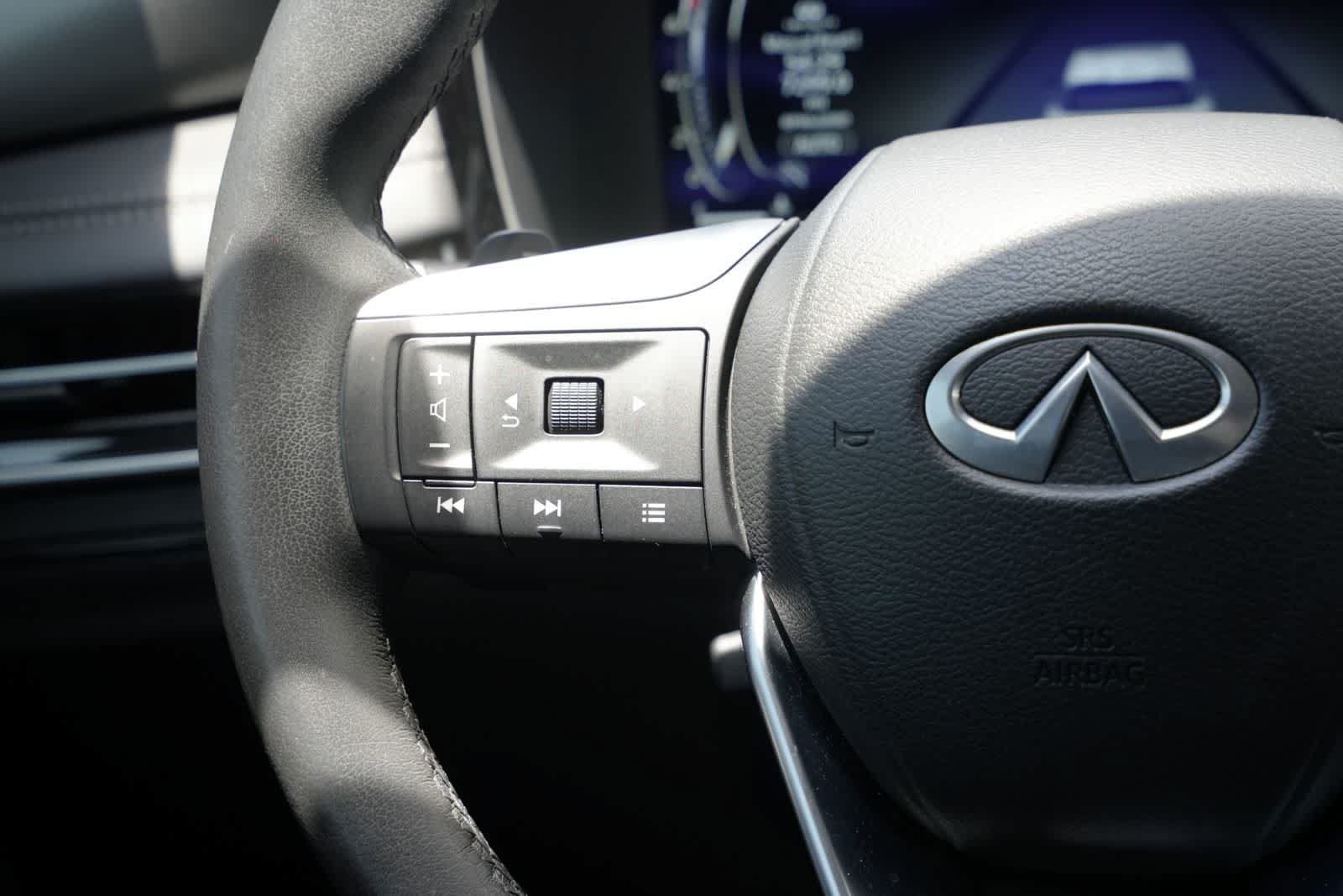 Certified 2024 INFINITI QX60 Luxe AWD/4WD image 11