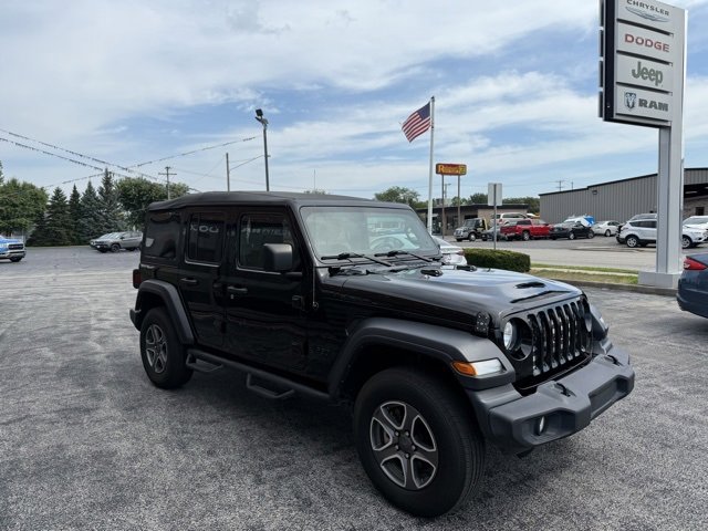 Used 2022 Jeep Wrangler Unlimited Sport image 3