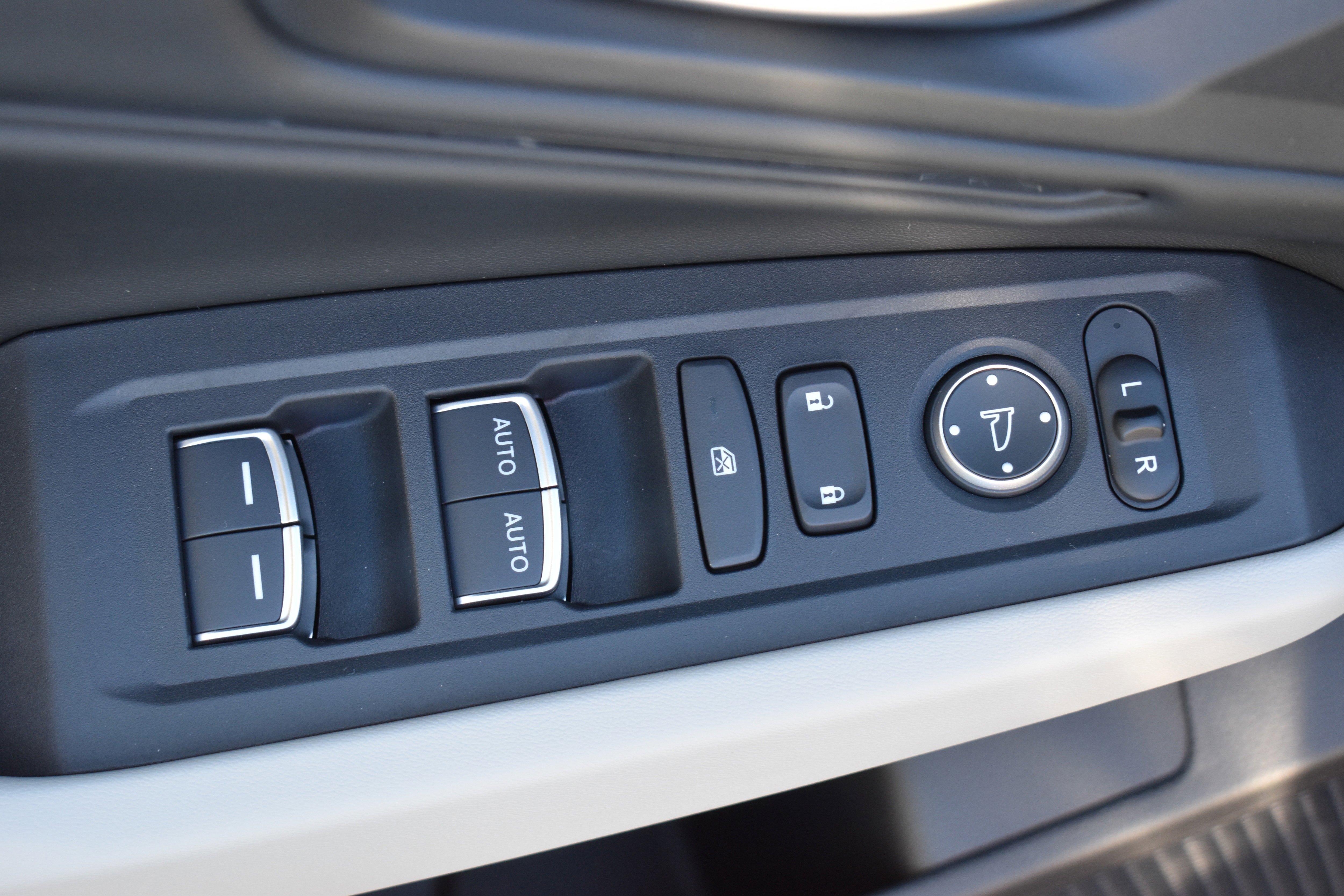 New 2025 Honda Accord SE image 12